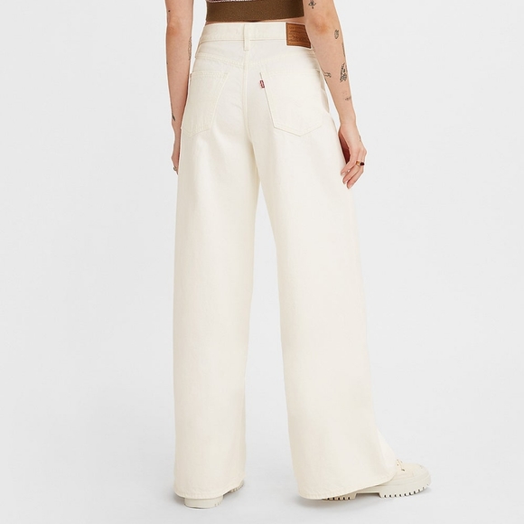 Levi's XL Flood Jeans in White Rinse - Picture 2 of 9